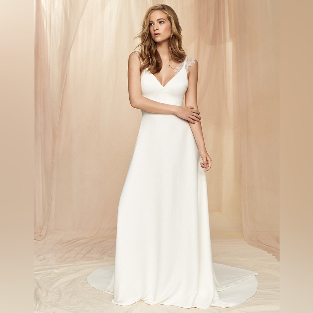 Savannah Miller Aida wedding dress size 4